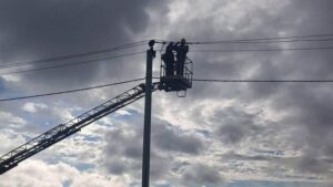 Детальніше про статтю В Одеській області відновлюється електропостачання після аварії