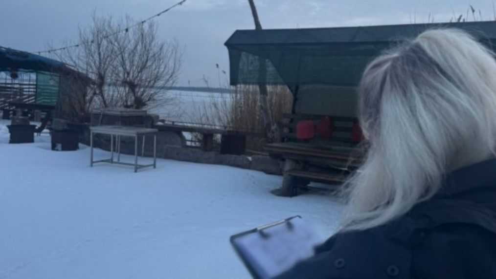 Детальніше про статтю Небезпечна гра на льоду: троє дітей опинилися під кригою в Одеському лимані