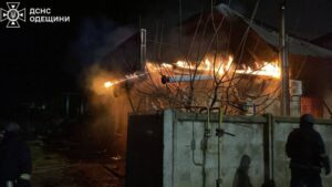 Детальніше про статтю Трагічні події на Одещині: Обстріл спричинив загибелі та постраждалих