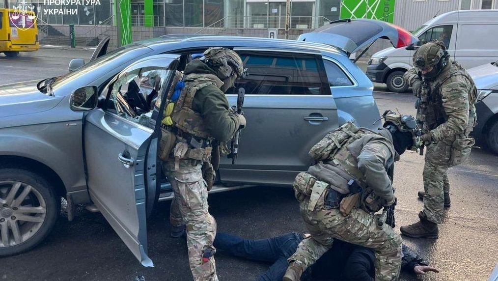 Детальніше про статтю Викриття мережі шахраїв, що обікрадало військовозобов’язаних в Одеській області