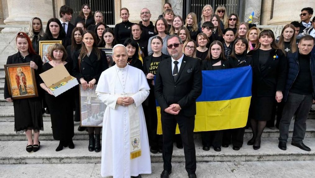 Детальніше про статтю Українська делегація зустрілася з Папою Римським у Ватикані для обговорення звільнення полонених