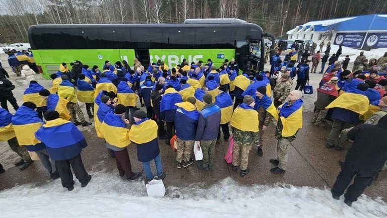 Детальніше про статтю З України повернулися дев’ять військових з російського полону