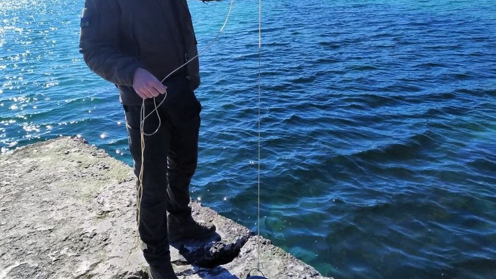 Детальніше про статтю У Одесі провели огляд морської води на наявність нафтопродуктів