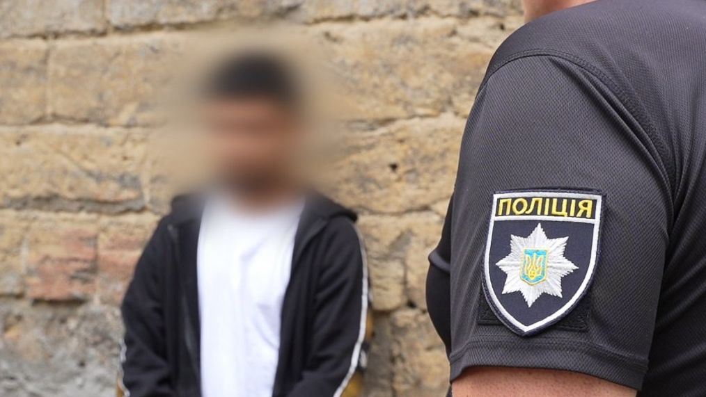 Детальніше про статтю Шахрайство з продажу неіснуючих автомобілів для ЗСУ в Одесі