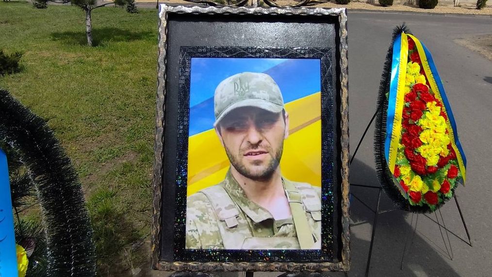 Детальніше про статтю Вшанування пам’яті Артура Черняка в Одеській області
