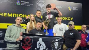 Детальніше про статтю Тимур Карайван виборов золото чемпіонату України з боксу серед молоді