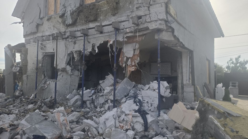 Детальніше про статтю Наслідки російської атаки на Одещину 24 вересня: руйнування у Світлому та Фонтанці