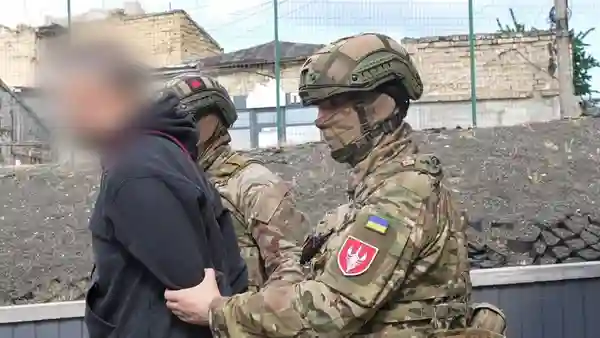 Детальніше про статтю Хабар за тилову службу та звільнення: в Одесі судитимуть військового