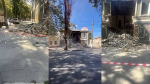 Детальніше про статтю В Одесі на вулиці Богдана Хмельницького стався обвал частини будівлі